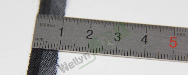 1厘米=1cm,1cm是尺子刻度标准,每个小格的长度是1毫米.