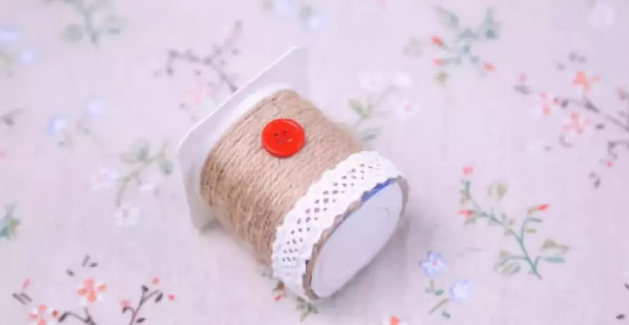 酸奶瓶可以做什么手工艺品(用酸奶瓶做的手工制作)